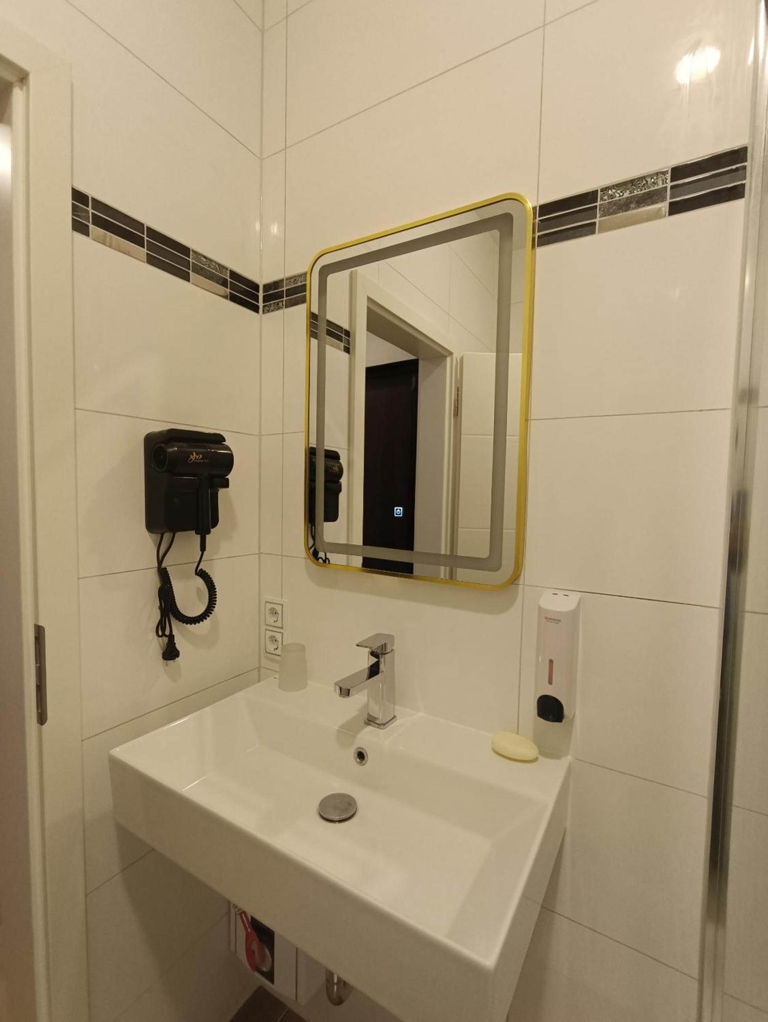 Hotel Destille Dormagen Zimmer foto