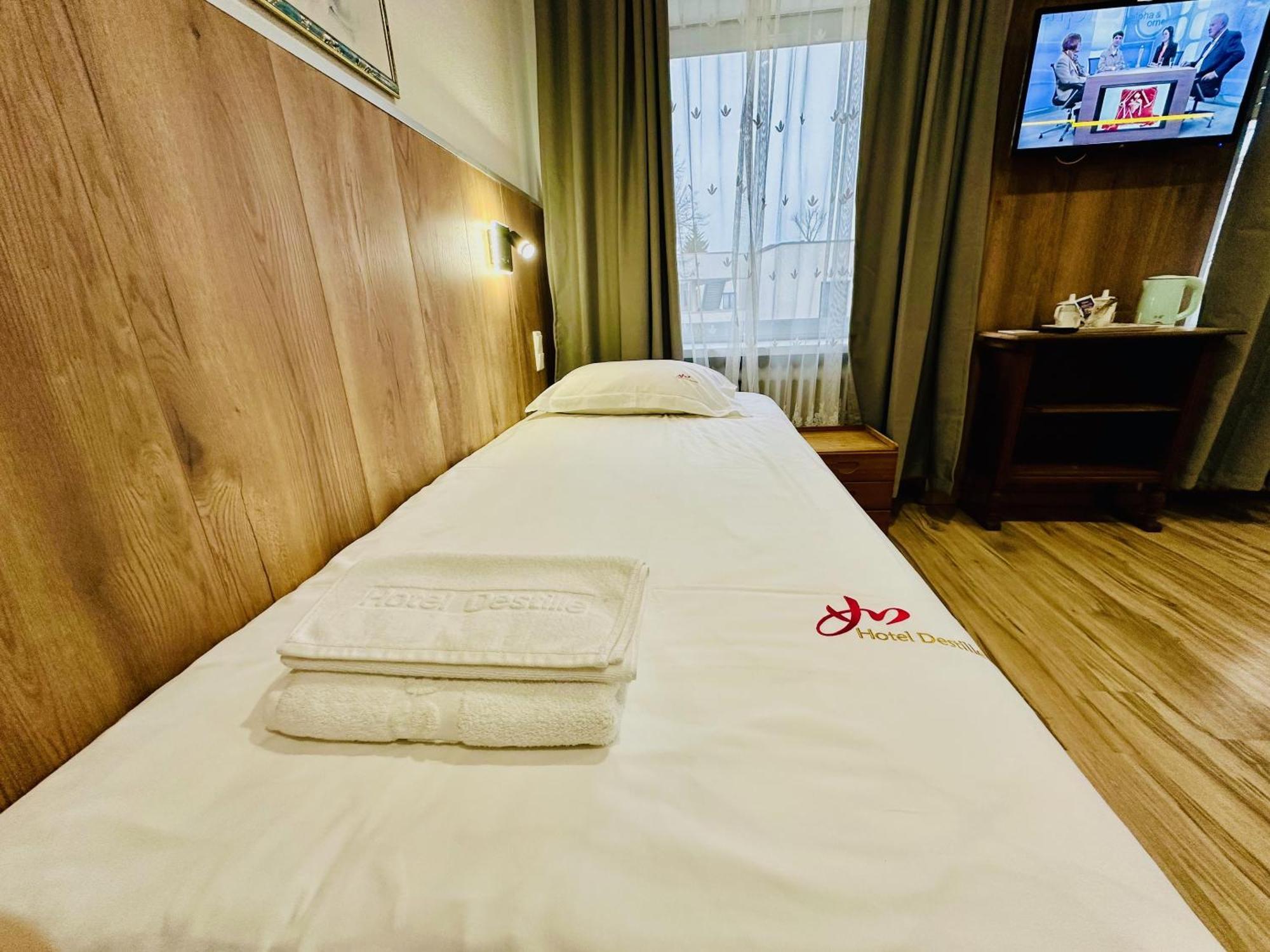 Hotel Destille Dormagen Zimmer foto