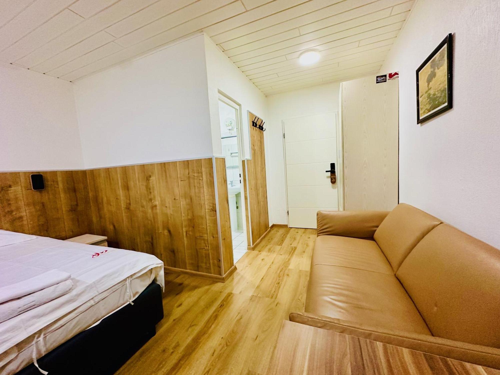 Hotel Destille Dormagen Zimmer foto